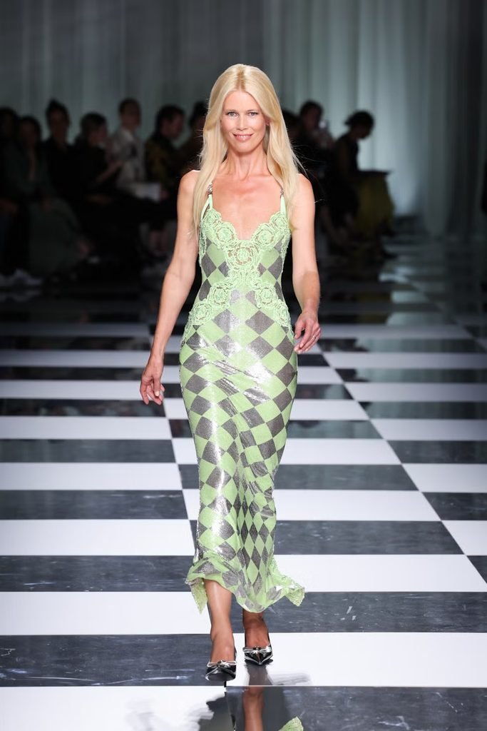 Claudia Schiffer Versace 2023