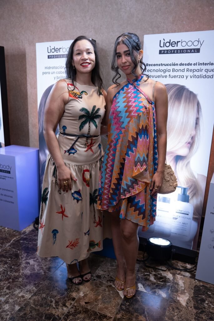 Rumania Rojas y Laura Linares